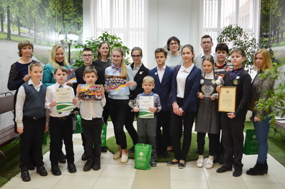 Рязанская компания «Зелёный сад» наградила участников экологической акции «Добрые крышечки»